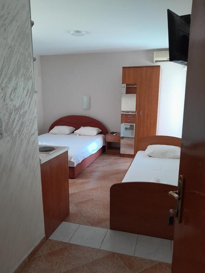 Apartmani In بودفا المظهر الخارجي الصورة